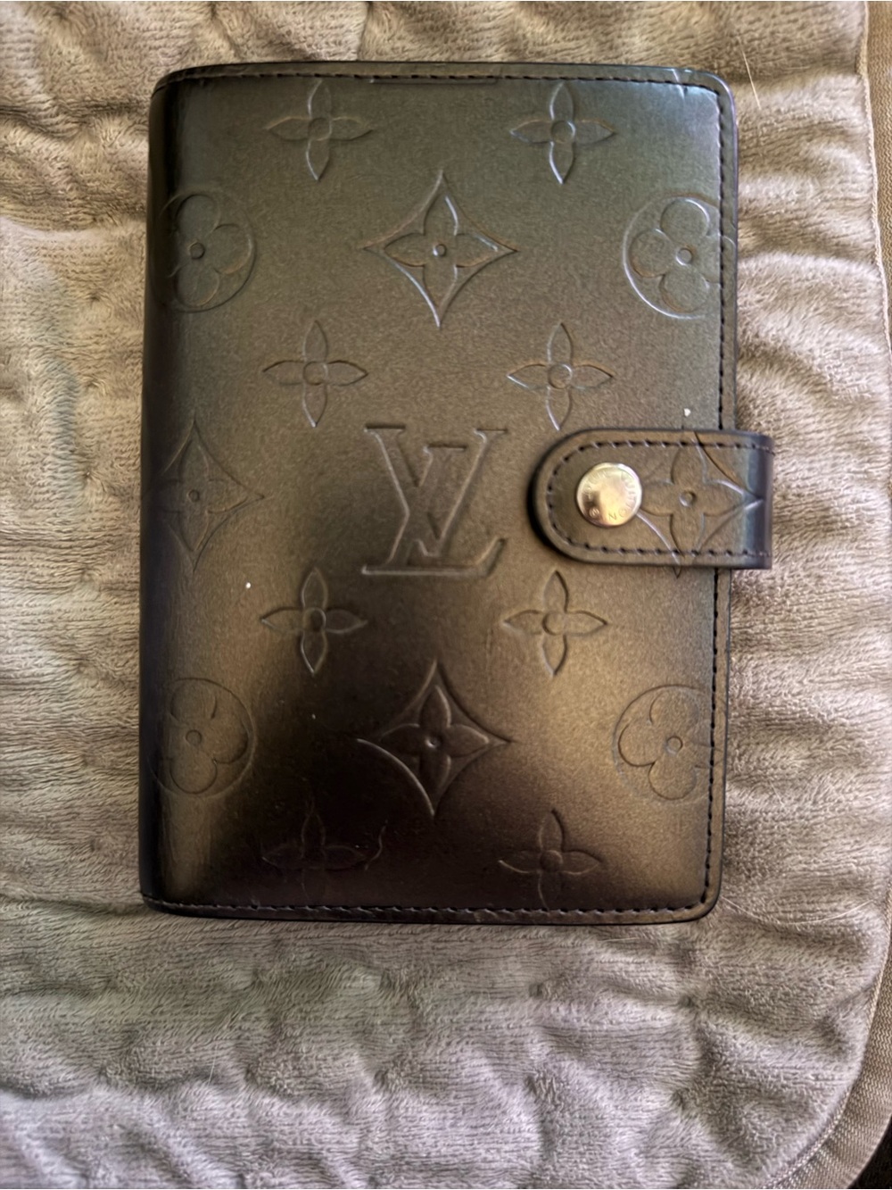 louis vuitton small agenda/planner, gray